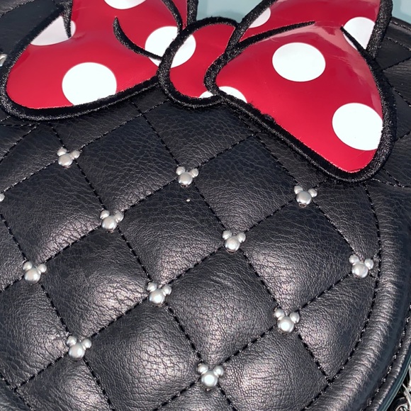 Loungefly Minnie Mouse crossbody - Picture 2 of 5